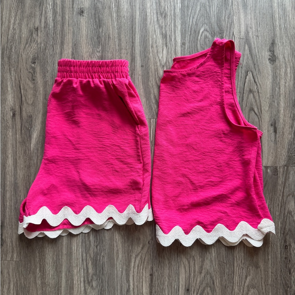 Women’s Set - Pink & White Scalloped Tank & Shorts